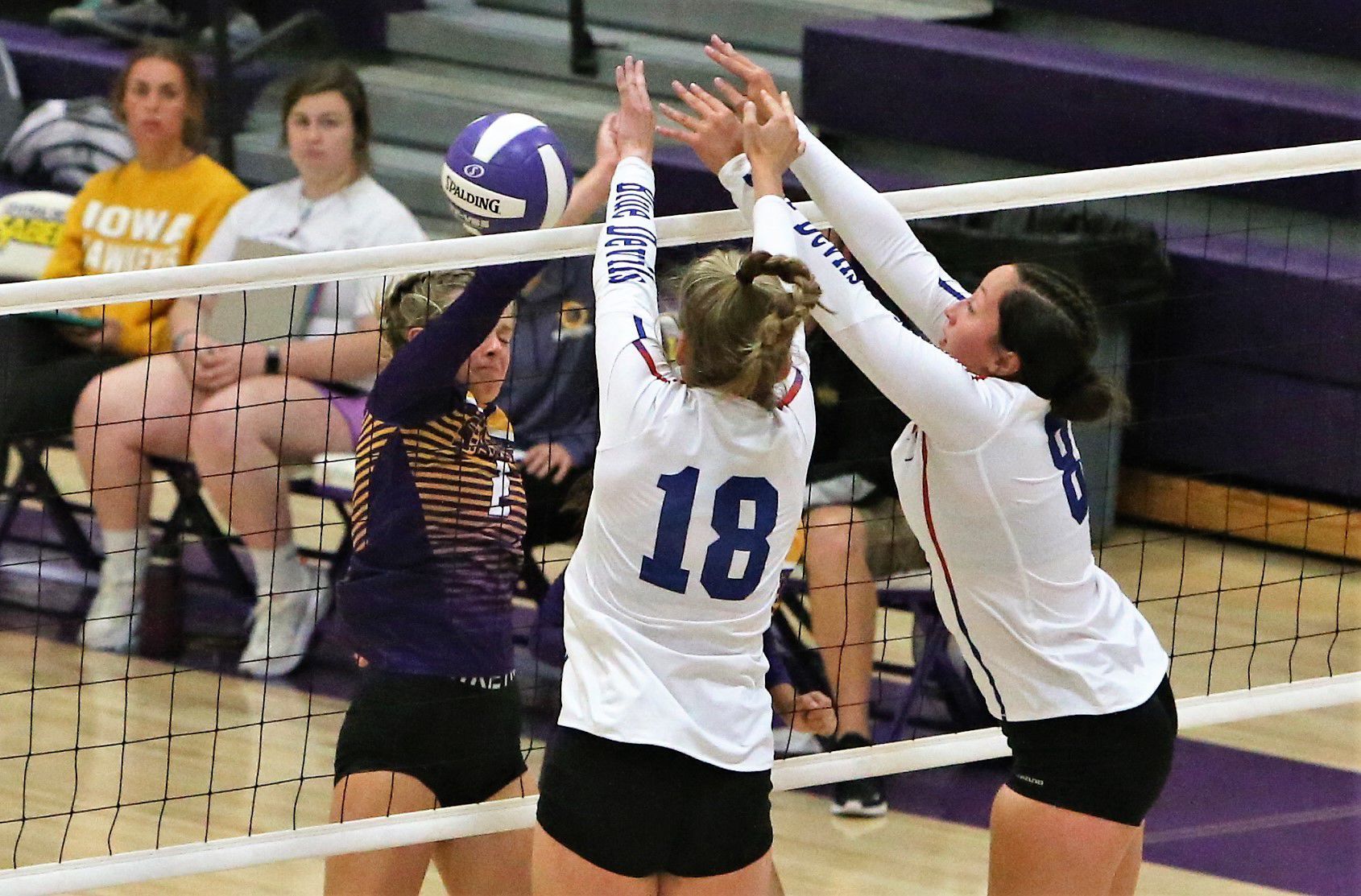 092821-qc-spt-central-dewitt vb9.jpg